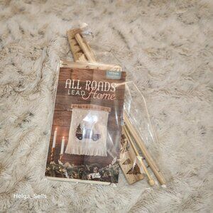 Hobby Lobby Tunisian Crochet Christmas Project Kit- All Roads Lead Home